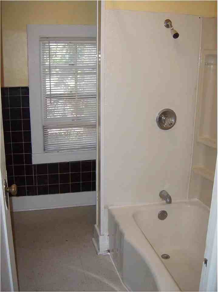 528 West Liberty Street apt #3 - Photo 7 of 7