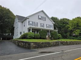 featured image of 186 Beach St