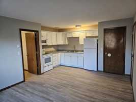 featured image of 933 Barland St