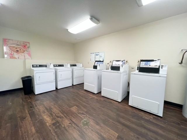 Suncrest Apartments - Photo 4 of 41