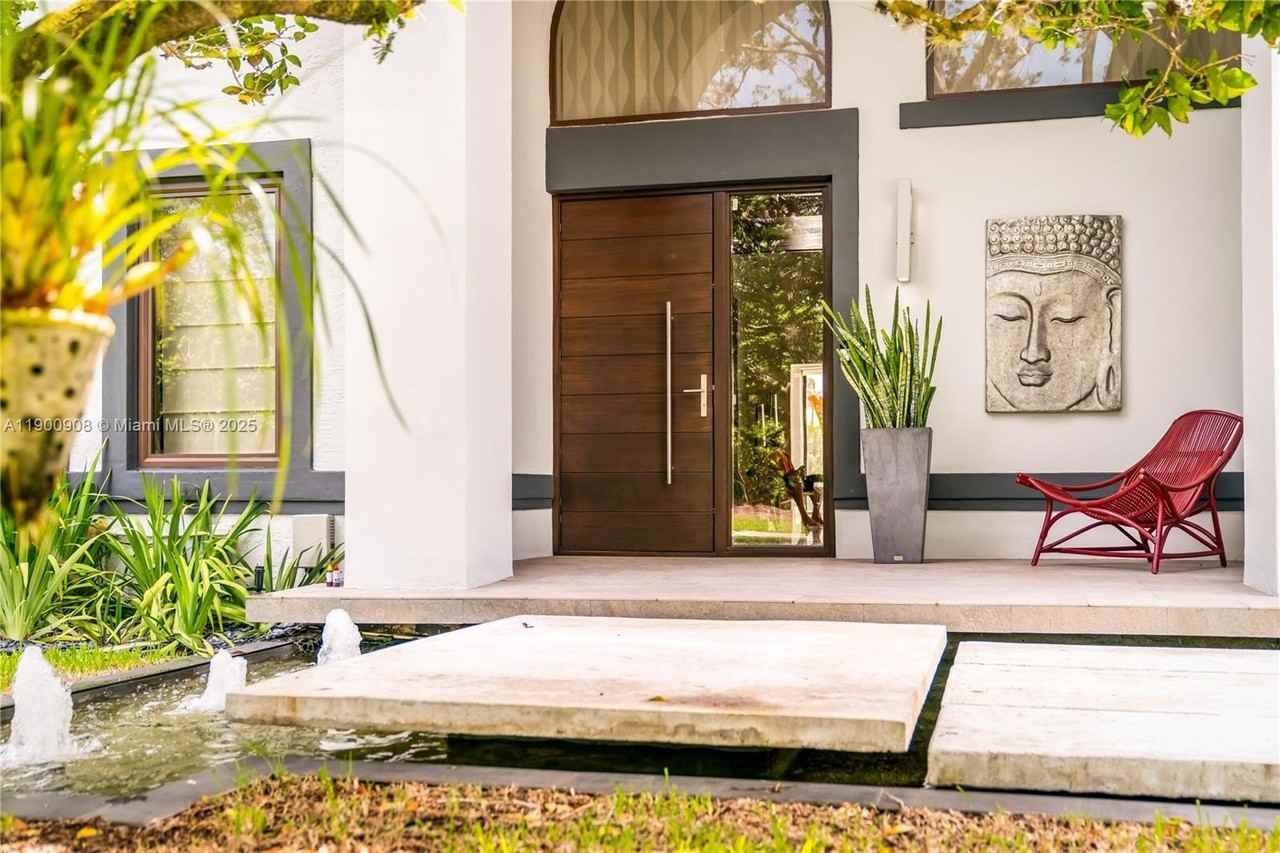 4242 Sw 107th Way - Photo 4 of 37