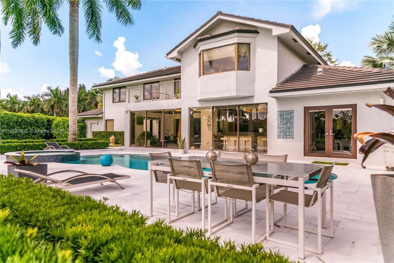 4242 Sw 107th Way - Photo 5 of 37