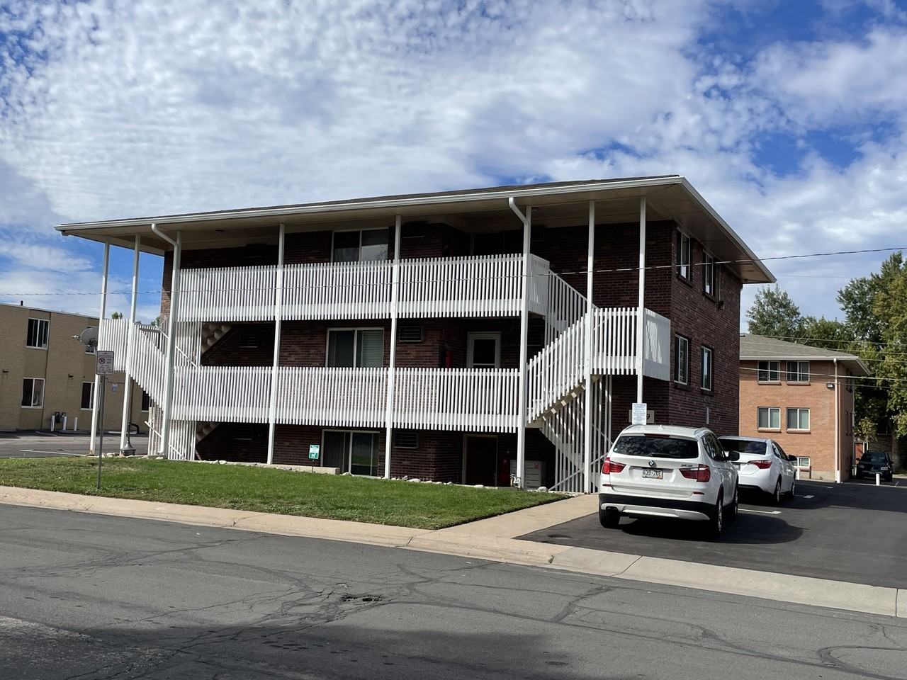 5359 South Elati Street - Photo 2 of 8