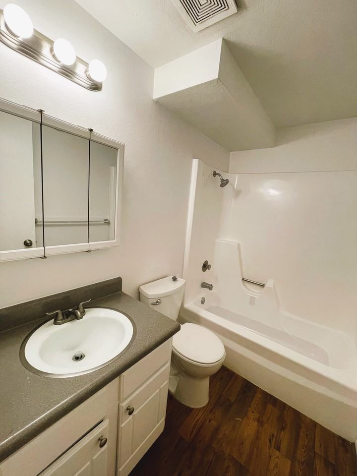 5359 South Elati Street - Photo 3 of 8