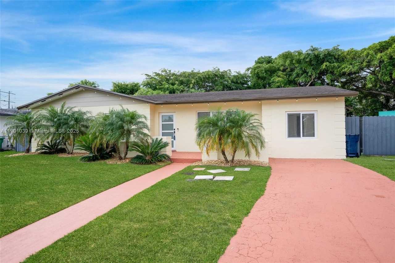 10440 Sw 126th Ave - Photo 3 of 39