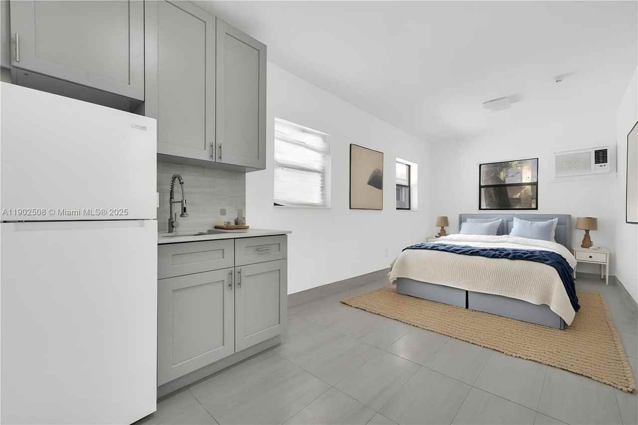 13390 Northeast 6th Avenue #11