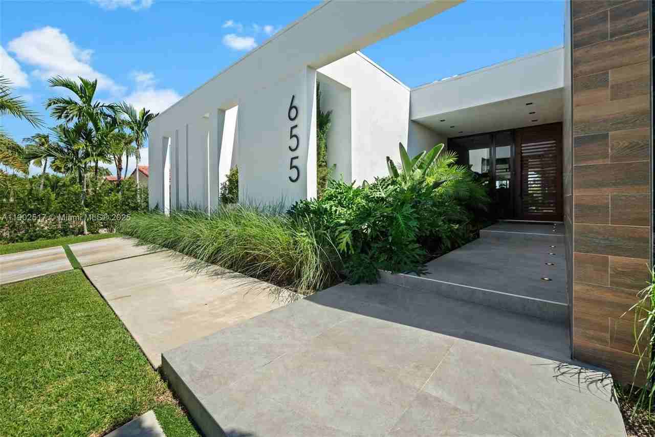 655 Layne Blvd #0 - Photo 2 of 46