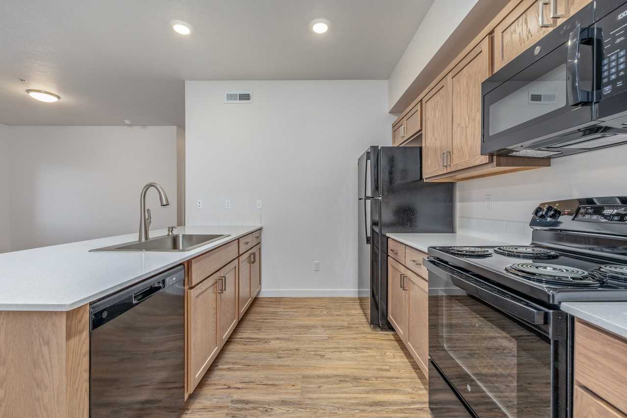 Starpointe on Logan - Photo 2 of 48