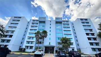 featured image of 9125 Sw 77th Ave #103