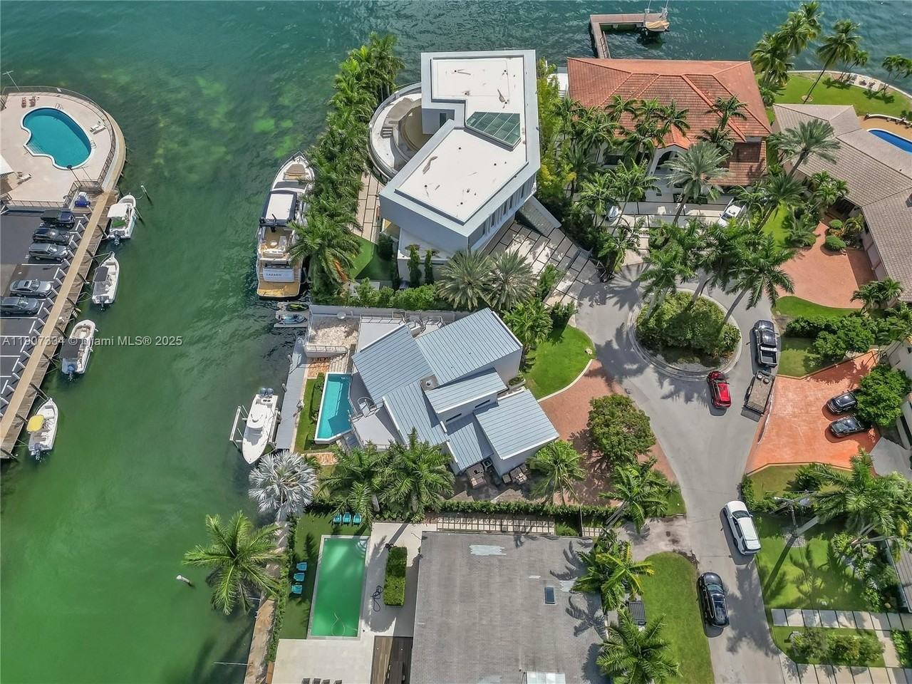 2089 Ne 121st Rd - Photo 5 of 30