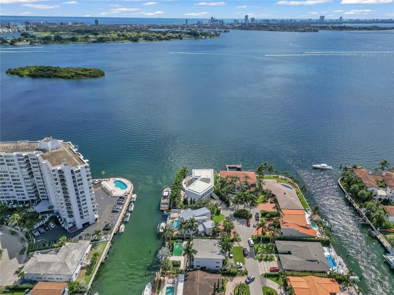 2089 Ne 121st Rd - Photo 6 of 30