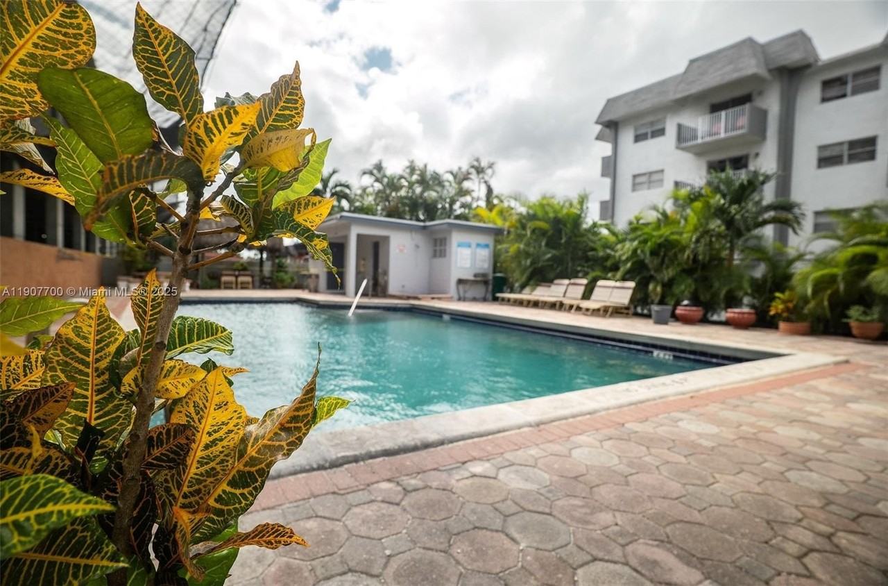 750 Nw 43rd Ave #308 - Photo 3 of 31