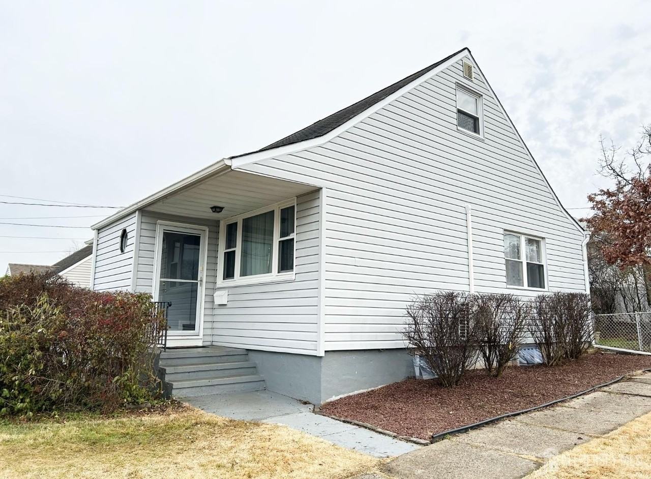 34 Wall St - Photo 2 of 19