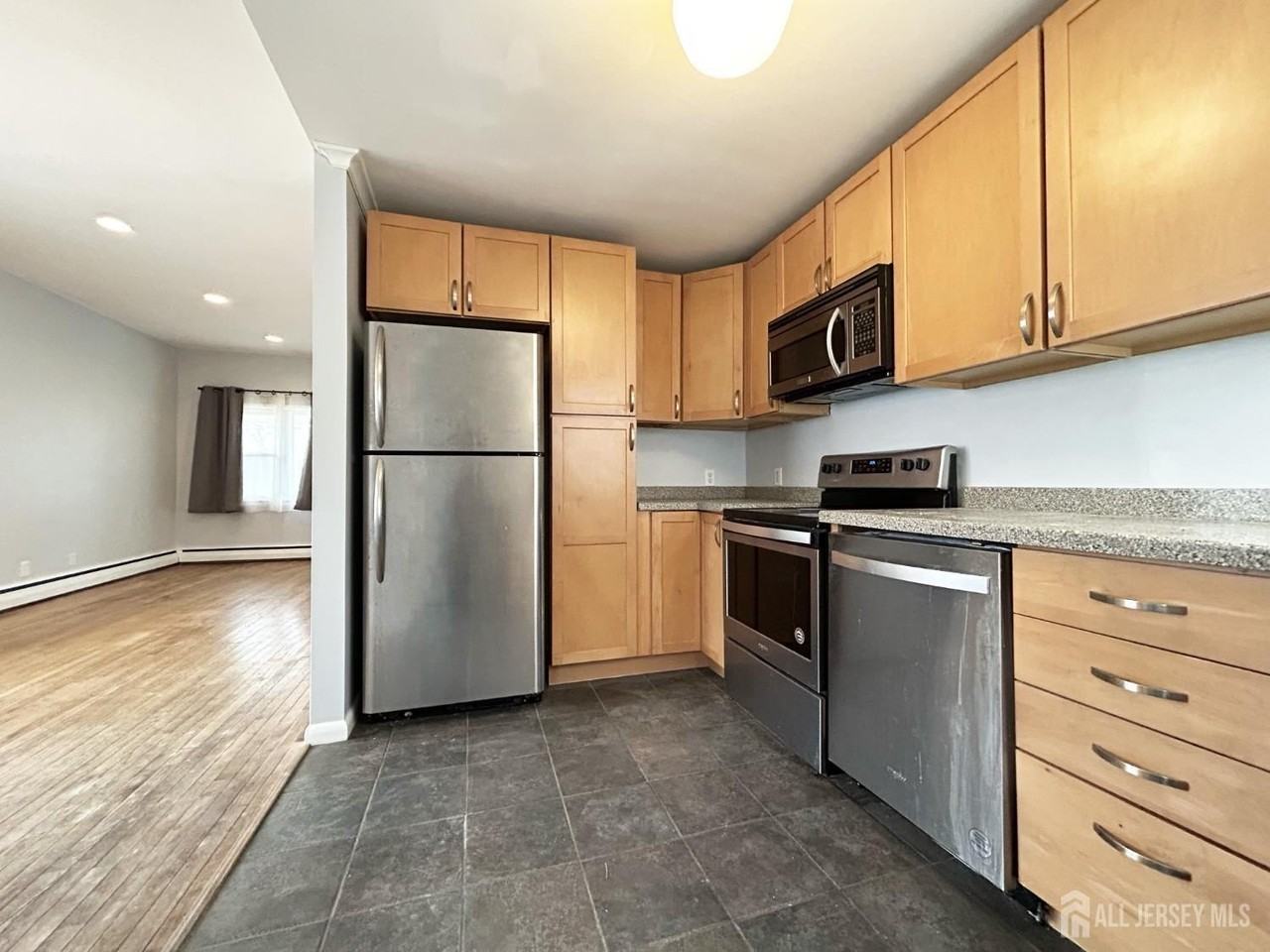 34 Wall St - Photo 7 of 19