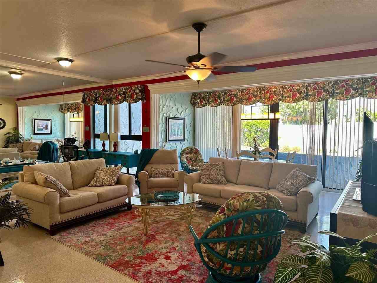 500 Park Boulevard South #46 - Photo 4 of 20