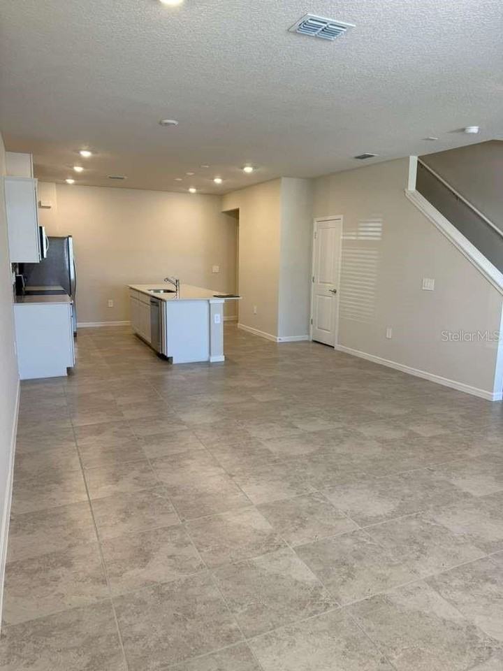 2318 Southbury Dr - Photo 3 of 20