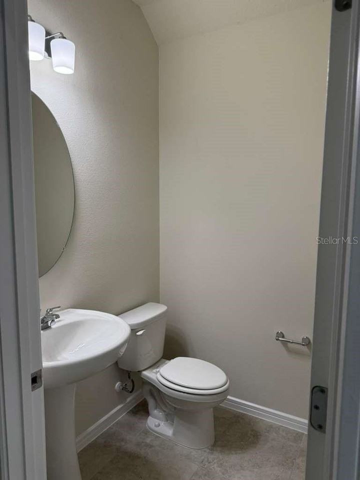 2318 Southbury Dr - Photo 6 of 20