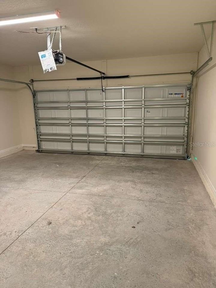 2318 Southbury Dr - Photo 7 of 20