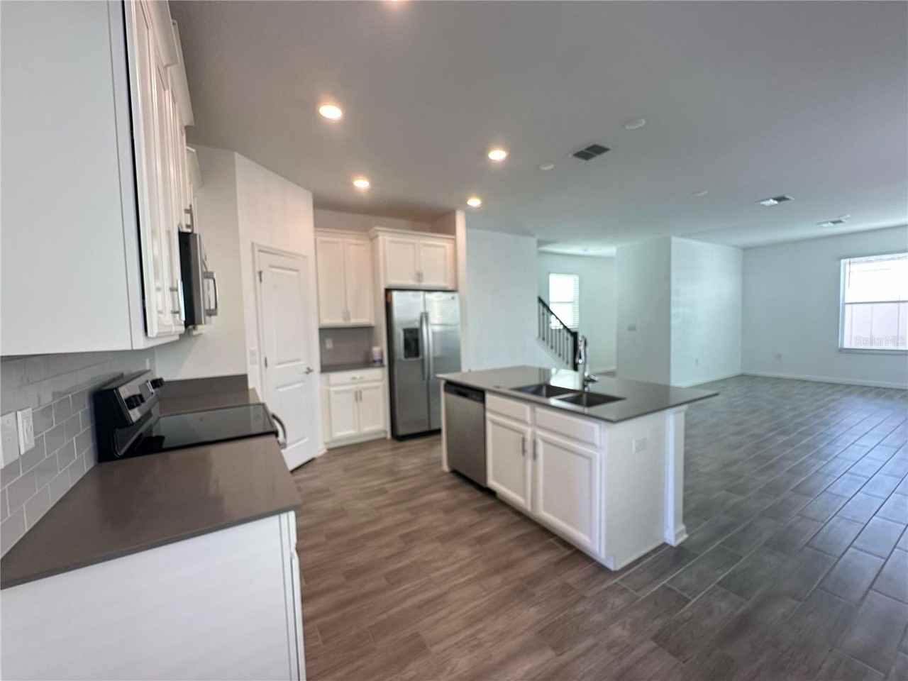 17136 Salty Dog Rd - Photo 3 of 38