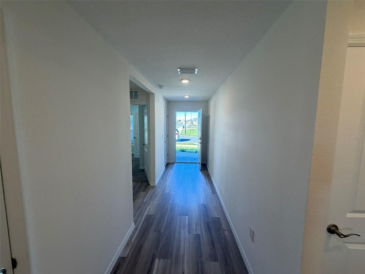 8867 Sw 46th Ter - Photo 4 of 23