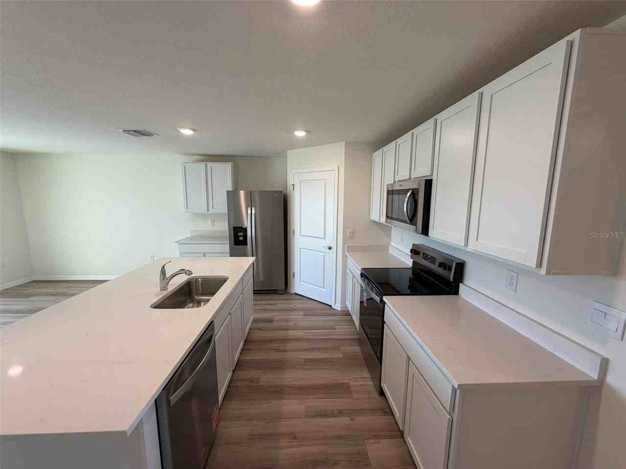 8867 Sw 46th Ter - Photo 6 of 23