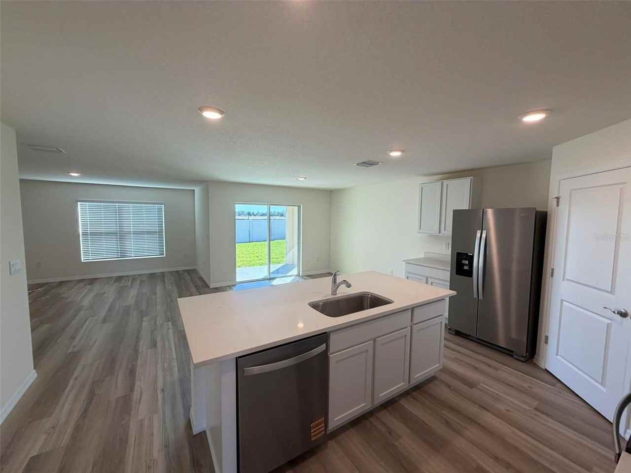 8867 Sw 46th Ter - Photo 7 of 23