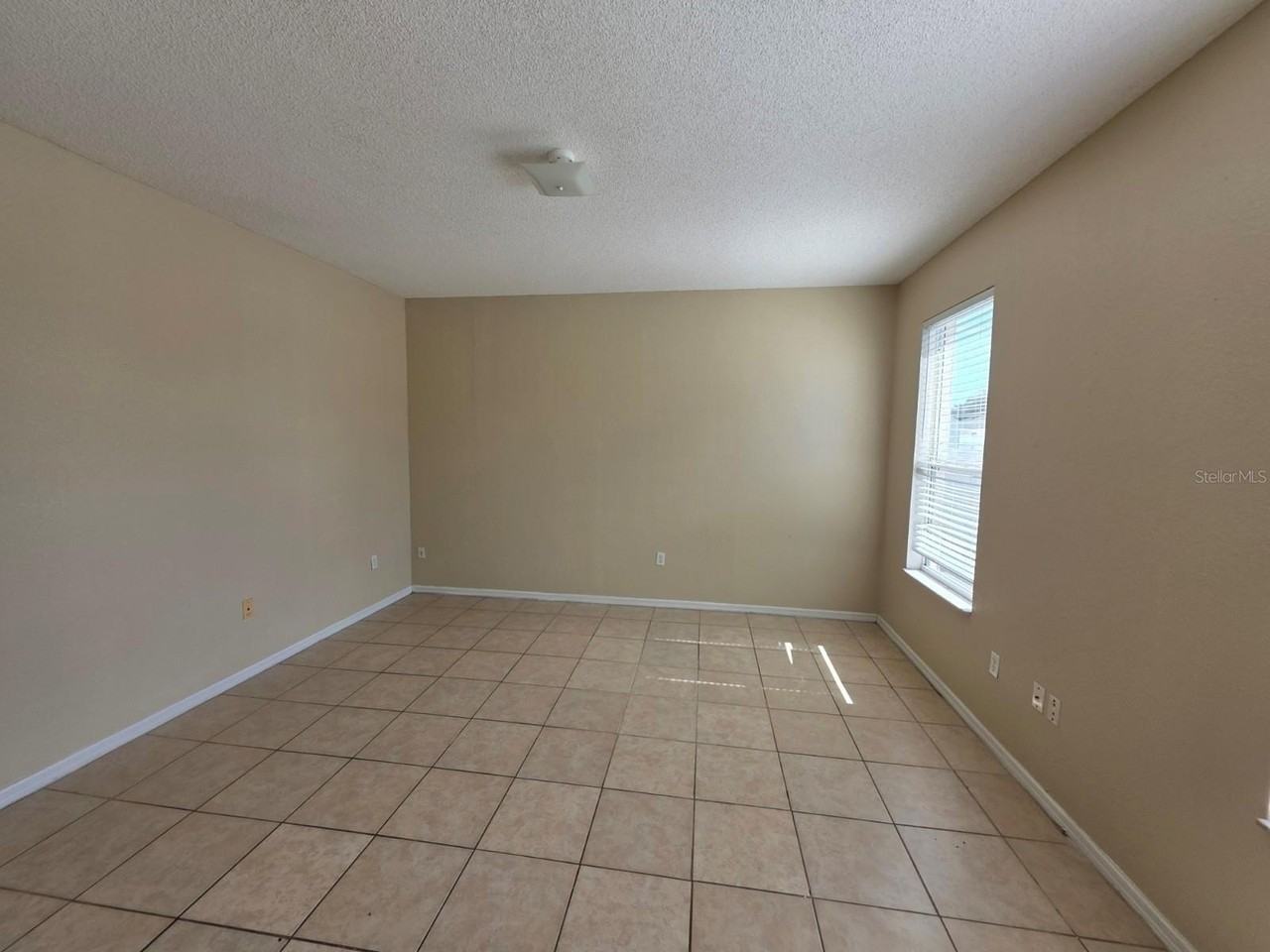 810 Terranova Rd - Photo 7 of 25