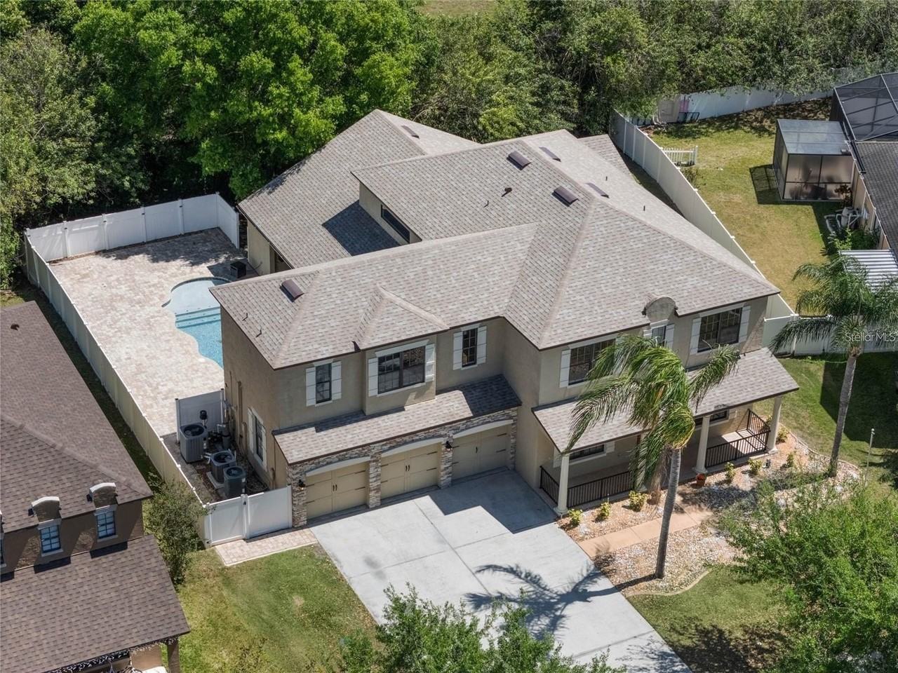 3934 Marietta Way - Photo 3 of 32