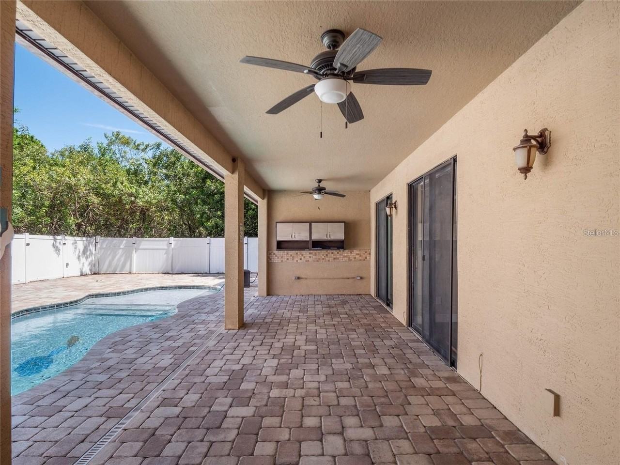 3934 Marietta Way - Photo 6 of 32