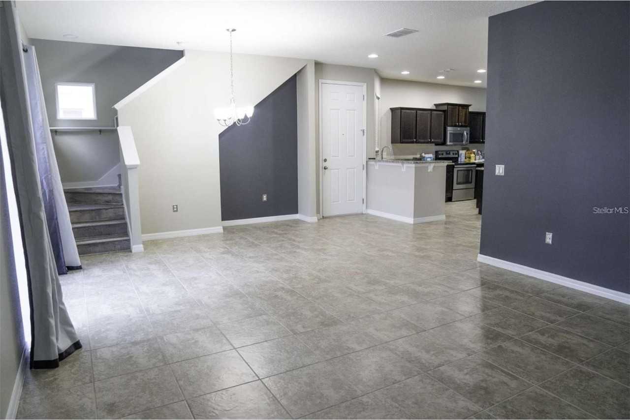 4840 Poolside Dr - Photo 2 of 18