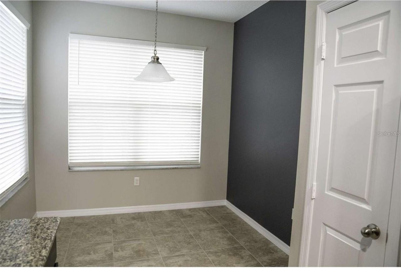 4840 Poolside Dr - Photo 5 of 18