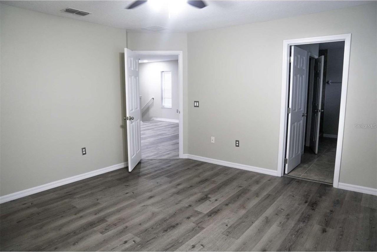 4840 Poolside Dr - Photo 6 of 18