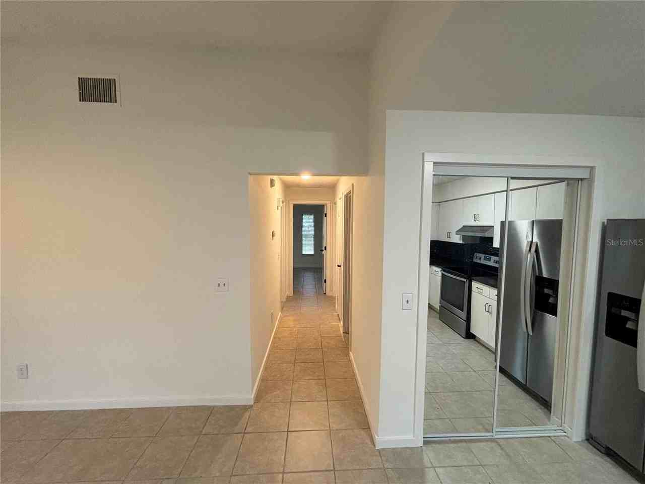 450 N Elmwood Pt - Photo 6 of 16