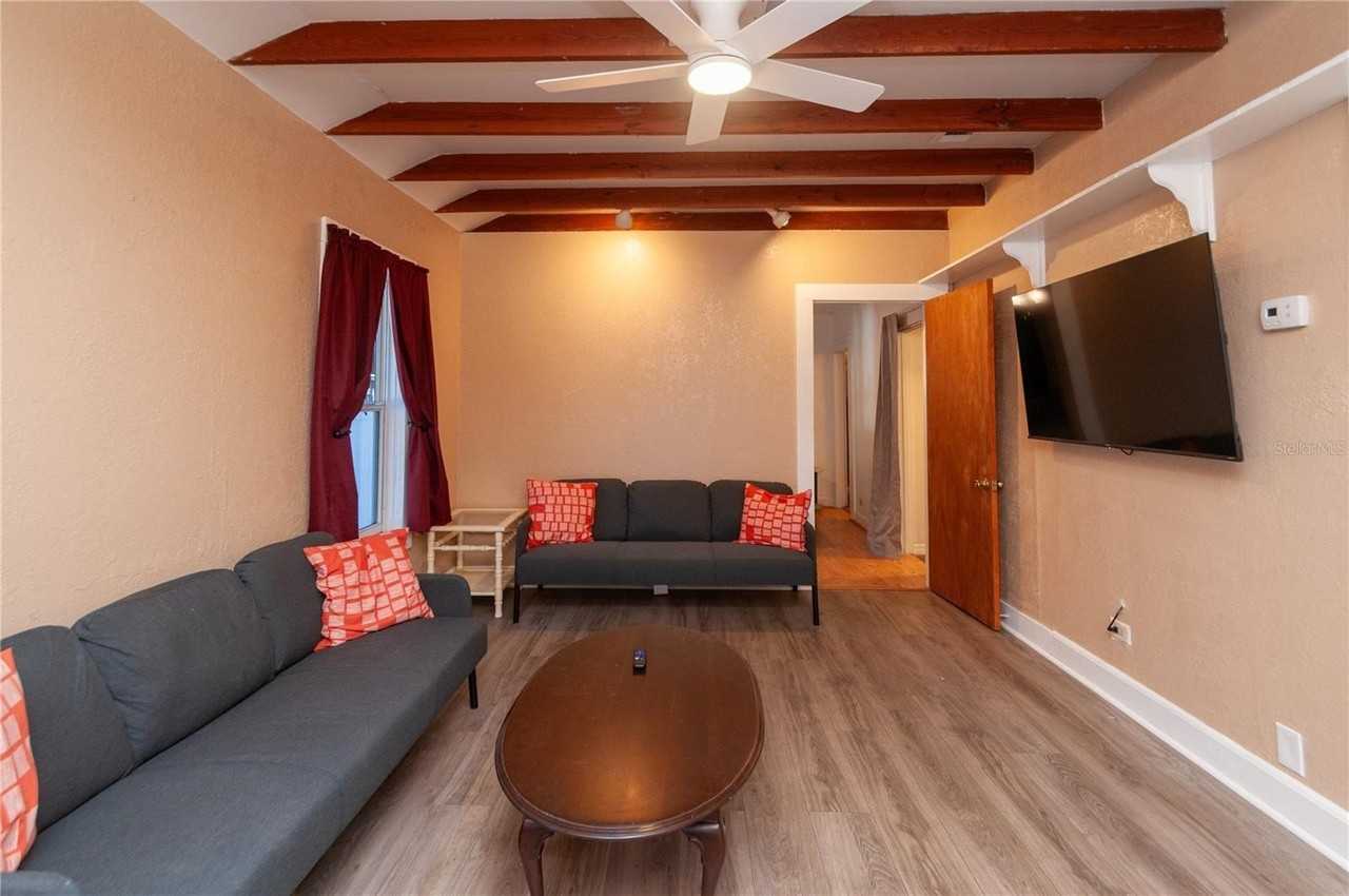 1235 Bass Blvd - Photo 4 of 20