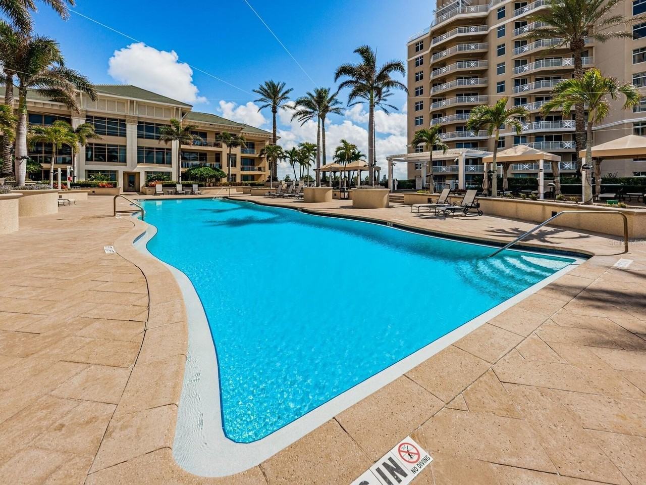 11 Baymont St #403 - Photo 4 of 18