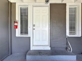 featured image of 618 17th Ave S #W