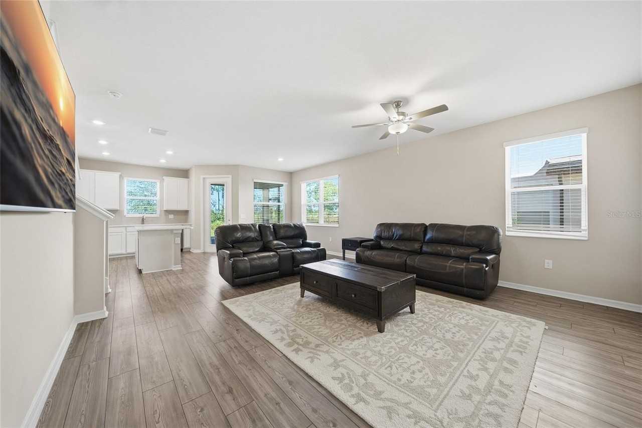 11405 Cay Spruce Way - Photo 5 of 34