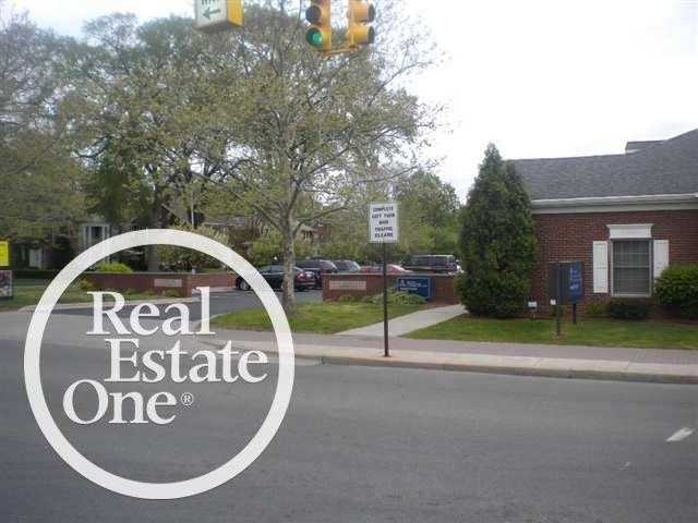 15050 East Jefferson Avenue - Photo 6 of 43