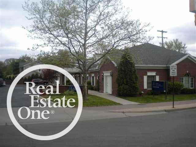 15050 East Jefferson Avenue - Photo 7 of 43