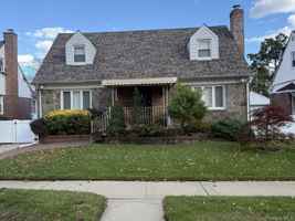 featured image of 147 Primrose Dr