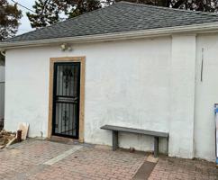 featured image of 76 Garden City Ave