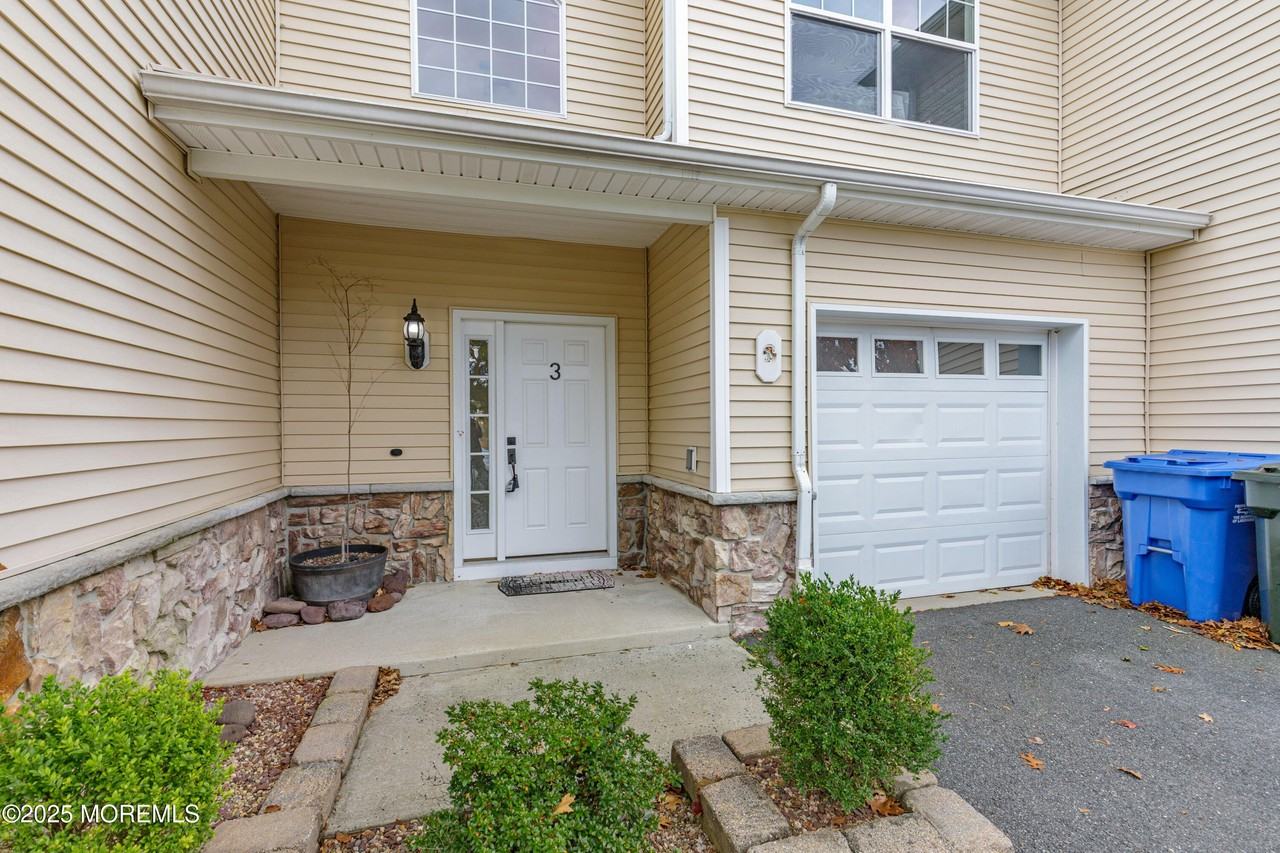 100 Pine Street #3 - Photo 2 of 20