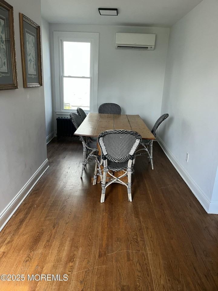 406 Lake Dr - Photo 3 of 7