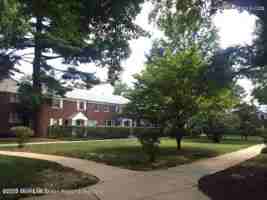 featured image of 139 Manor Dr