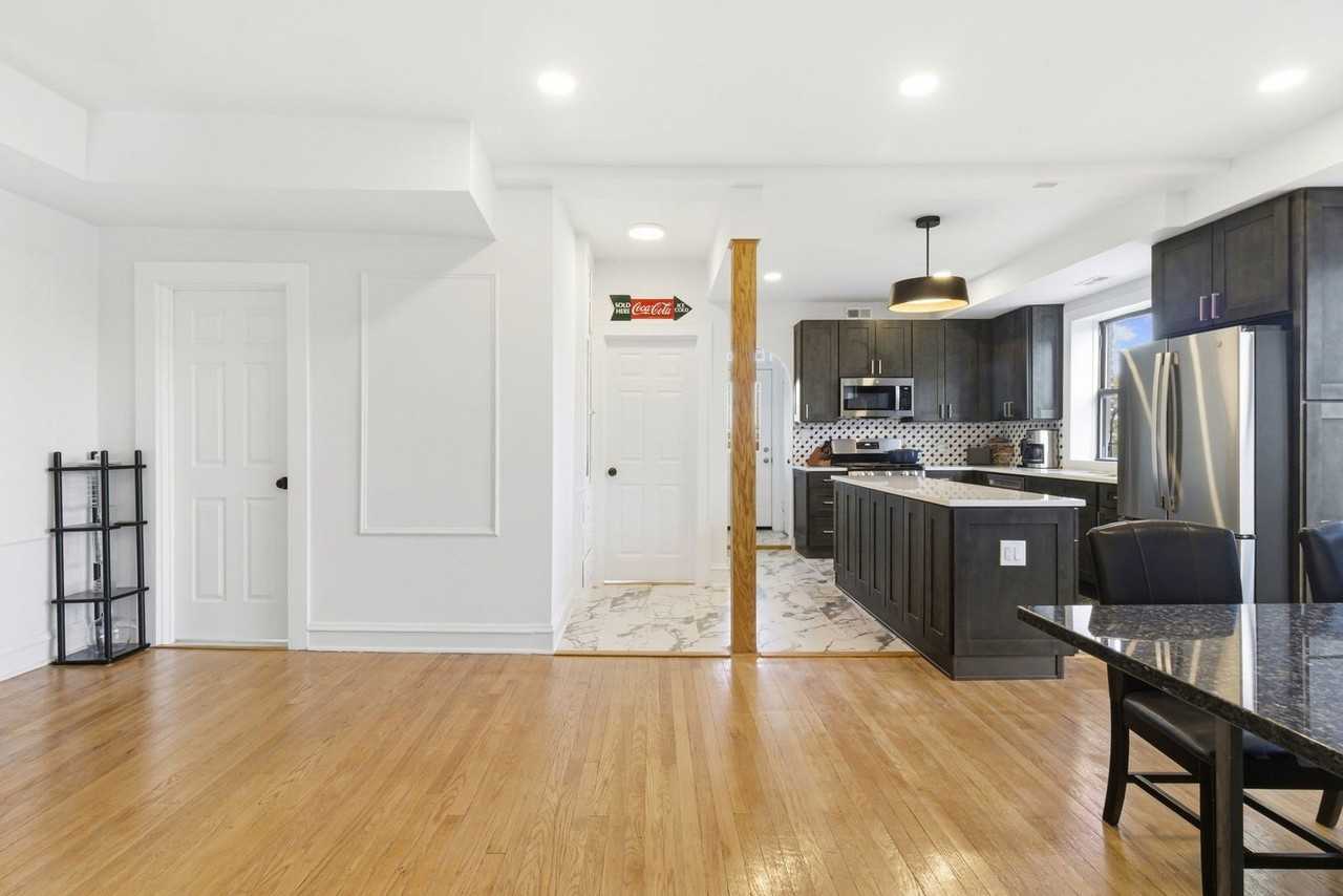 3414 West Medill Avenue #3 - Photo 3 of 19