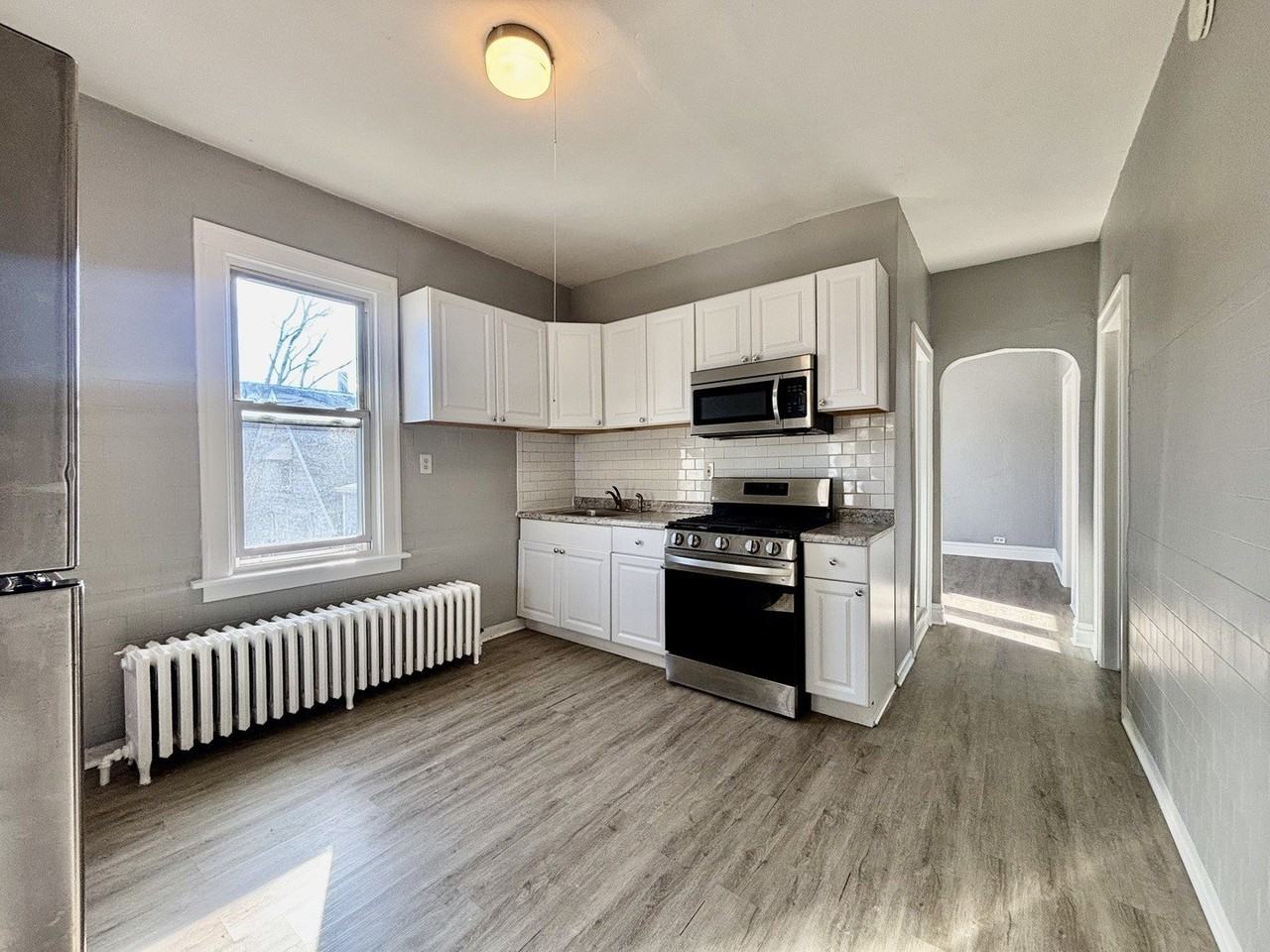 9737 S Avenue N #2R - Photo 2 of 6