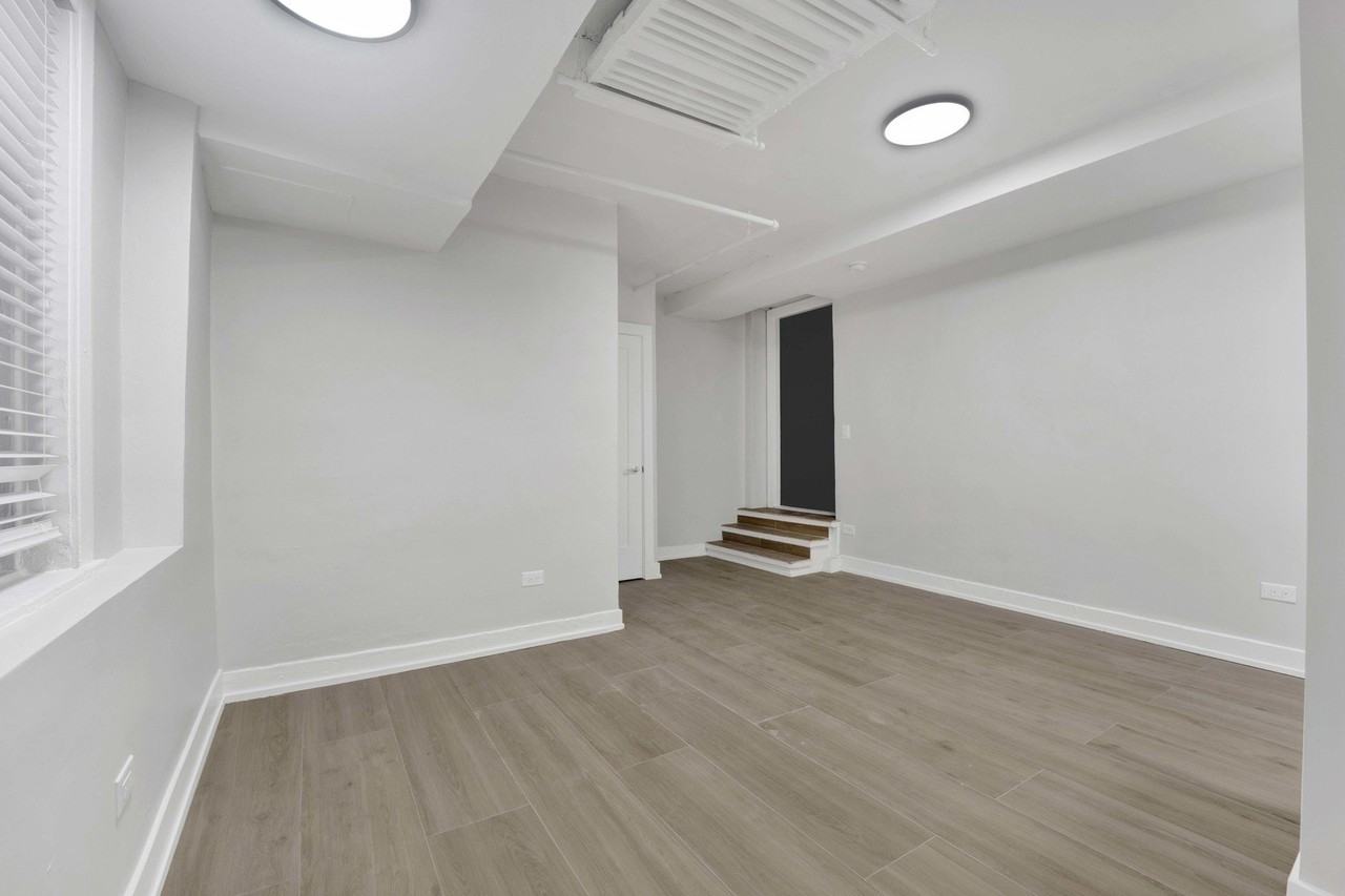 2959 N Damen Ave #1L - Photo 5 of 12