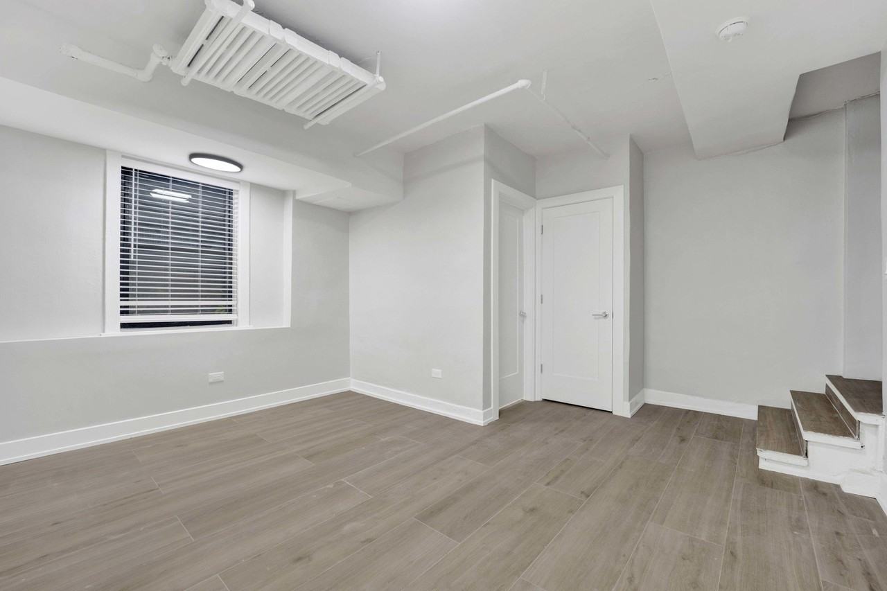 2959 N Damen Ave #1L - Photo 6 of 12