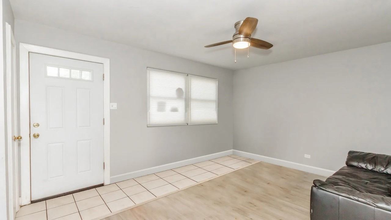 5141 S Carpenter St - Photo 2 of 23