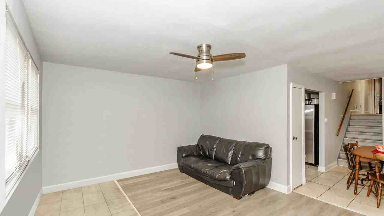 5141 S Carpenter St - Photo 5 of 23